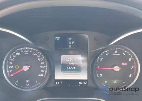 2018 Mercedes-Benz C 300 4Matic z USA, uszkodzony, nr VIN WDDWK4KB9JF752553